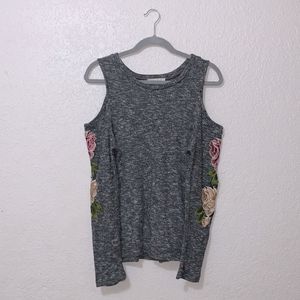 Gray Band crush sweater embroidered flowers on the sleeves